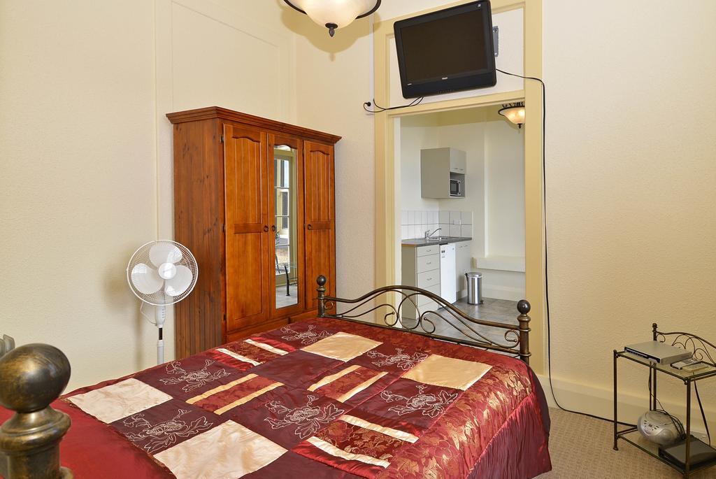 Manor Views Nz Hotel Huntly Kültér fotó