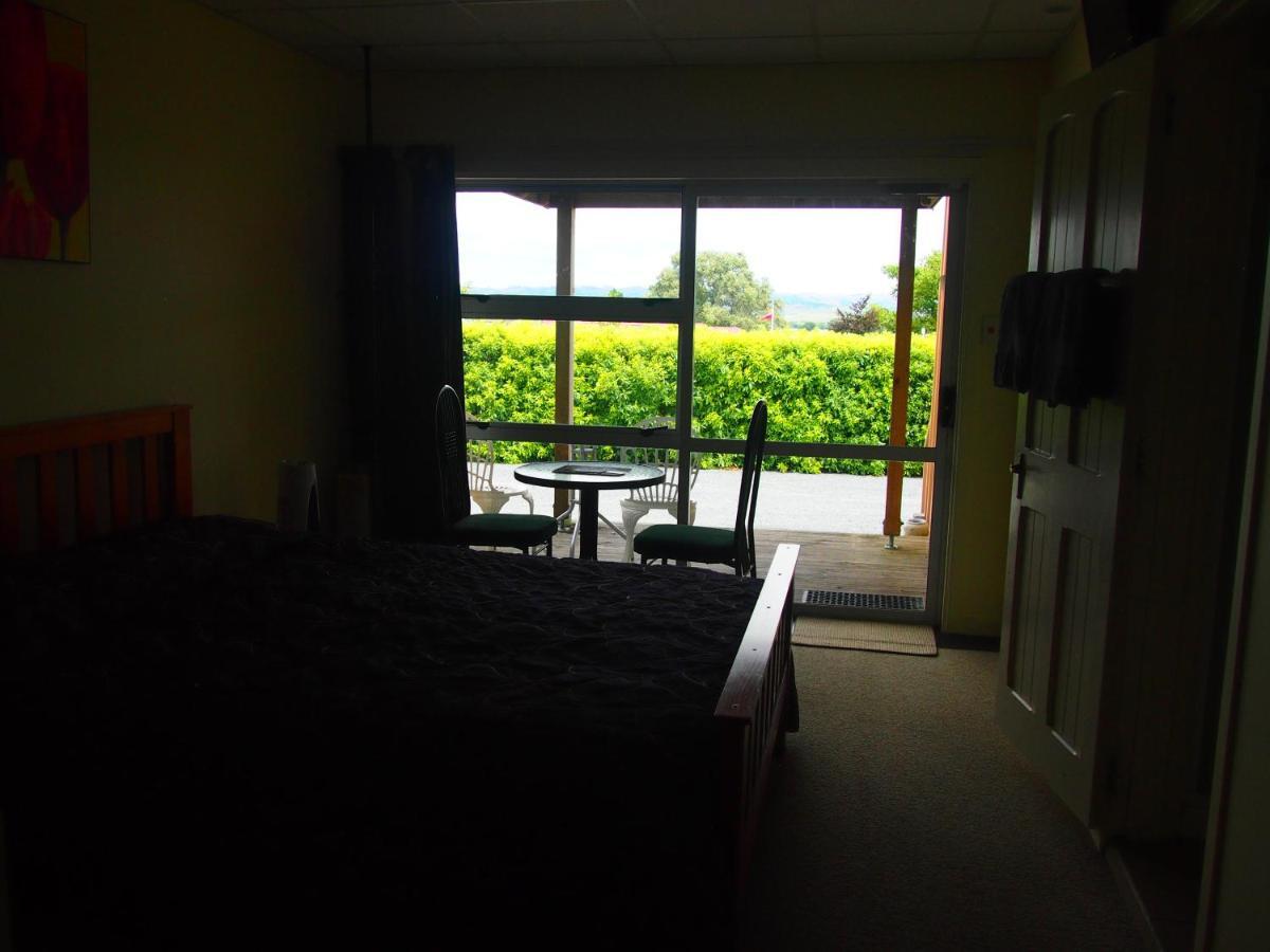 Manor Views Nz Hotel Huntly Kültér fotó
