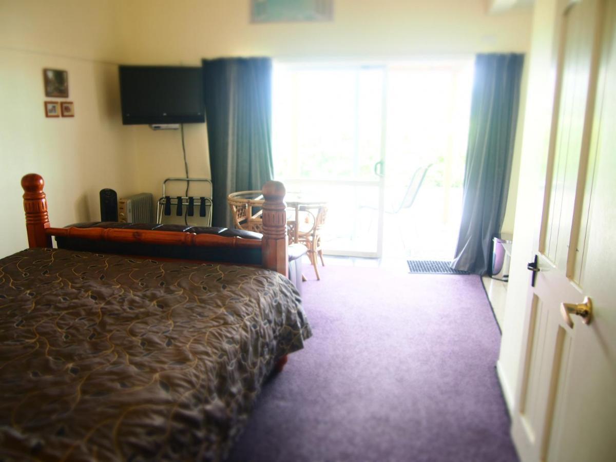 Manor Views Nz Hotel Huntly Kültér fotó
